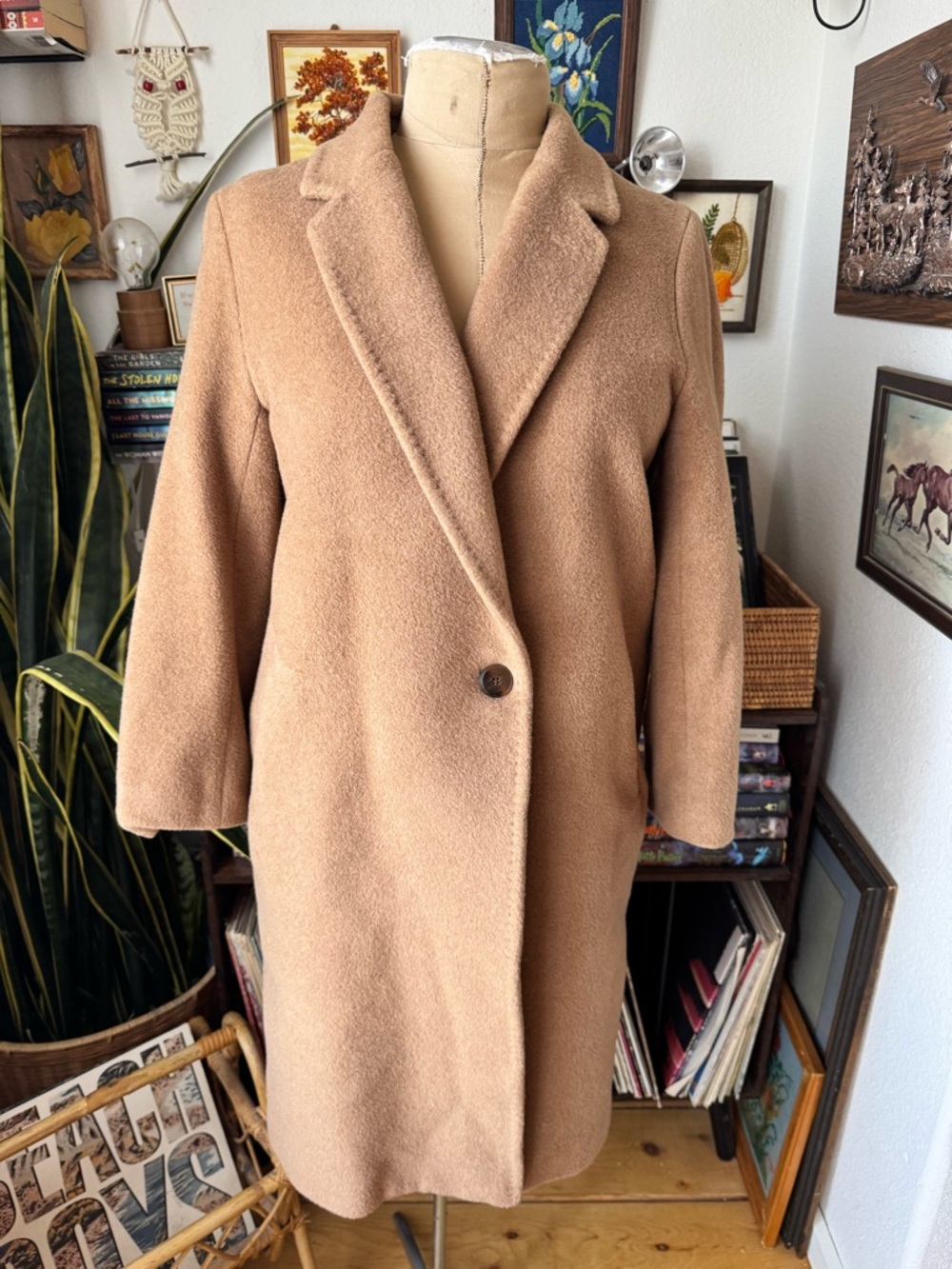 Aritzia Babaton The Stedman Coat Camel Hair and Wool Medium Classic